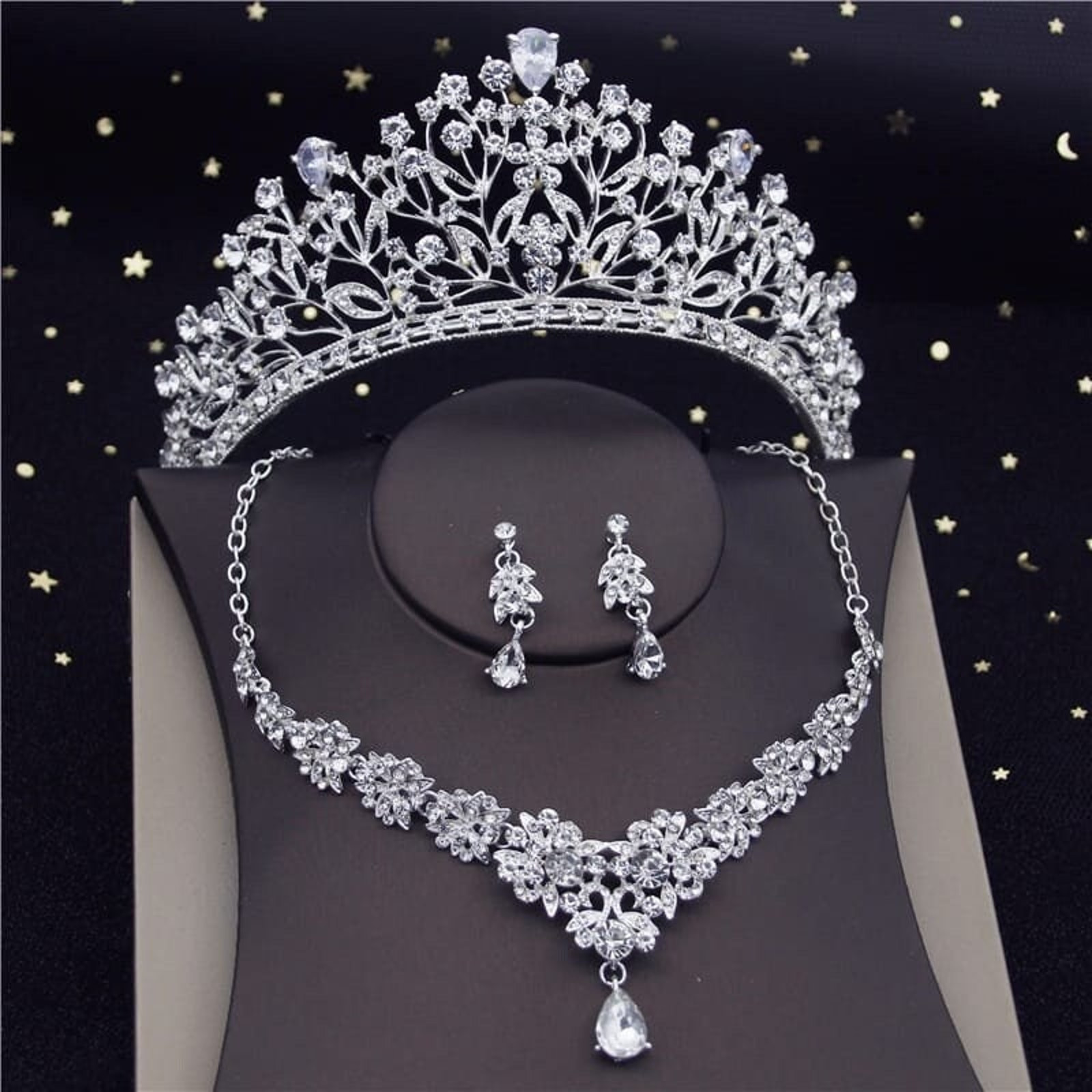 Bridal Tiara Set Bridal Crown Tiara set | Silver | Necklace | Earrings | Wedding | Jewelry | Headwear | Three-Piece | Holiday | 2025 Trend