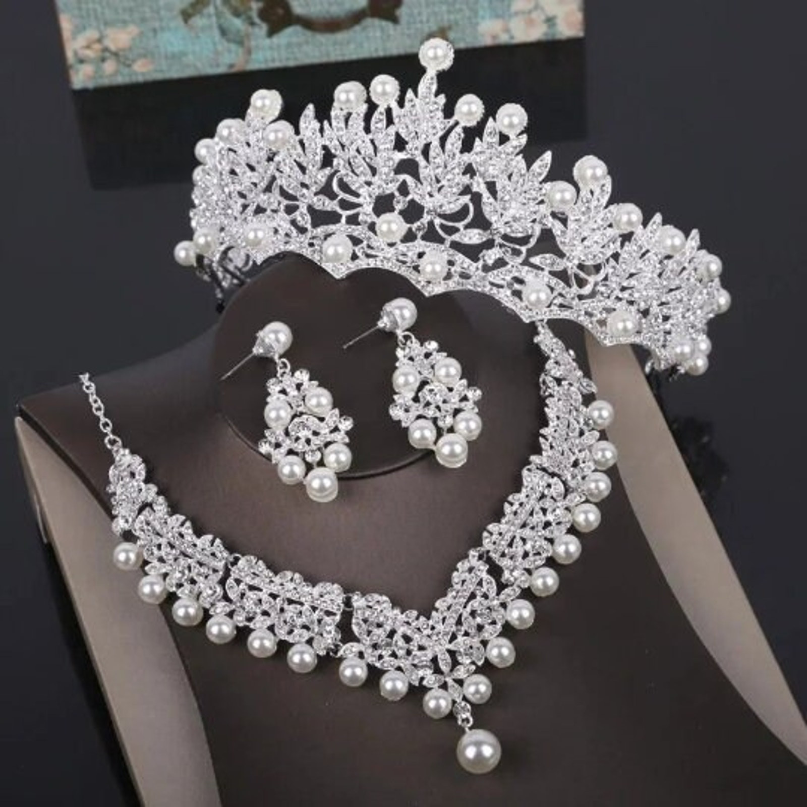 Bridal Crown Tiara Set | Luxury High-End Silver Tiara Set | Necklace | Earrings | Wedding Set | Jewelry | Headwear | 3-Piece | 2025 Trend