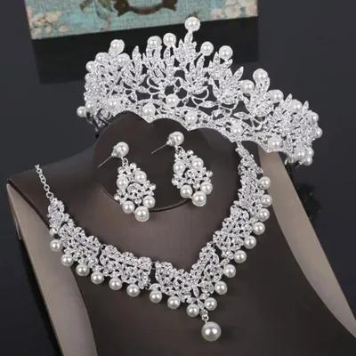 Bridal Crown Tiara Set | Luxury High-End Silver Tiara Set | Necklace | Earrings | Wedding Set | Jewelry | Headwear | 3-Piece | 2025 Trend