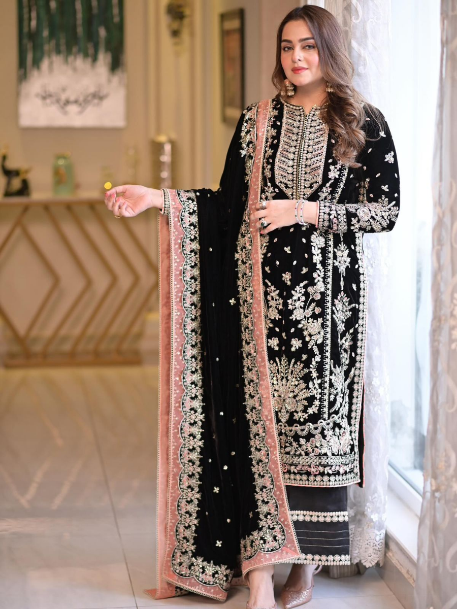 Velvet Elegant Black Embroidered 3-Piece Suit – Luxury Formal Ethnic Wear