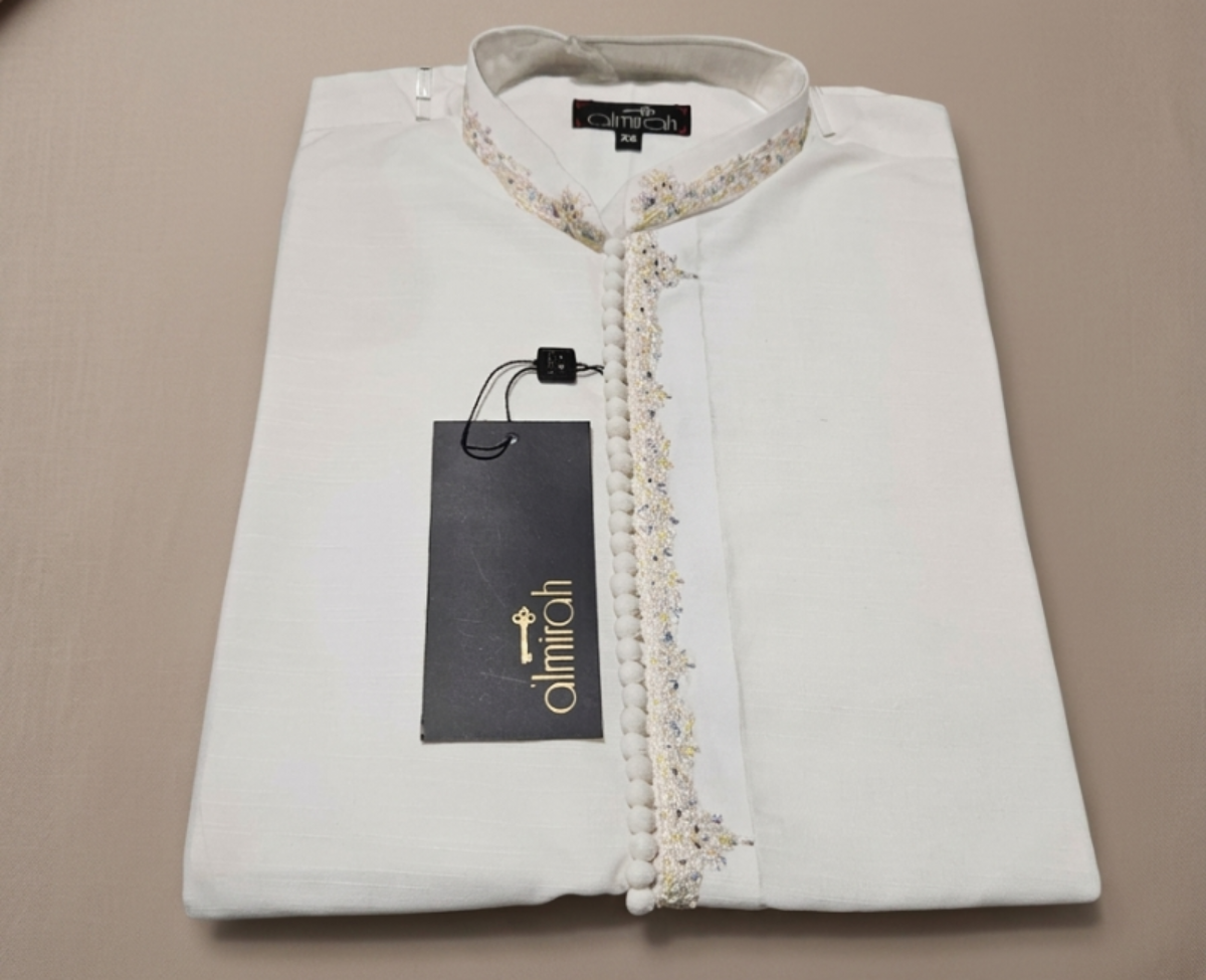 Almirah Elegant White Embroidered Kurta – Timeless Summer Luxe